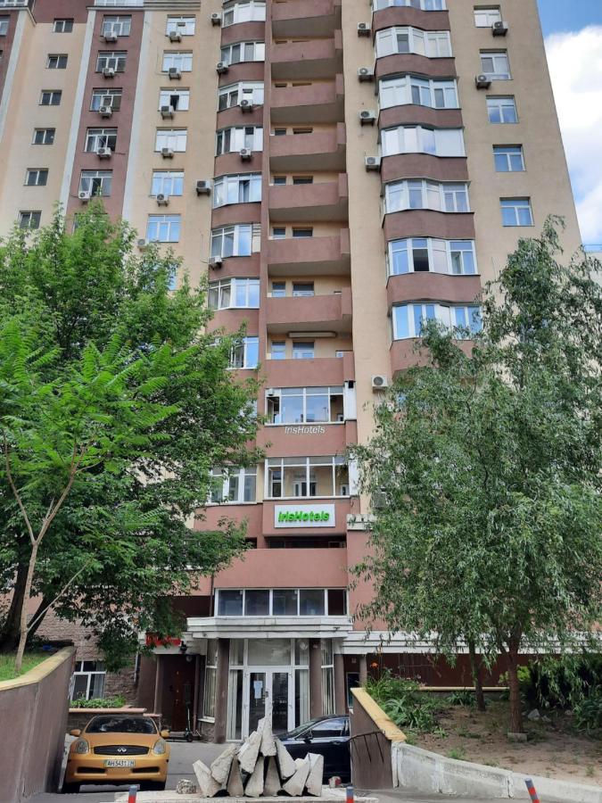 Прекрасная Комфортная Квартира В Центре Киева Рядом С Жд Вокзалом Метро Вокзальная И Университет מראה חיצוני תמונה